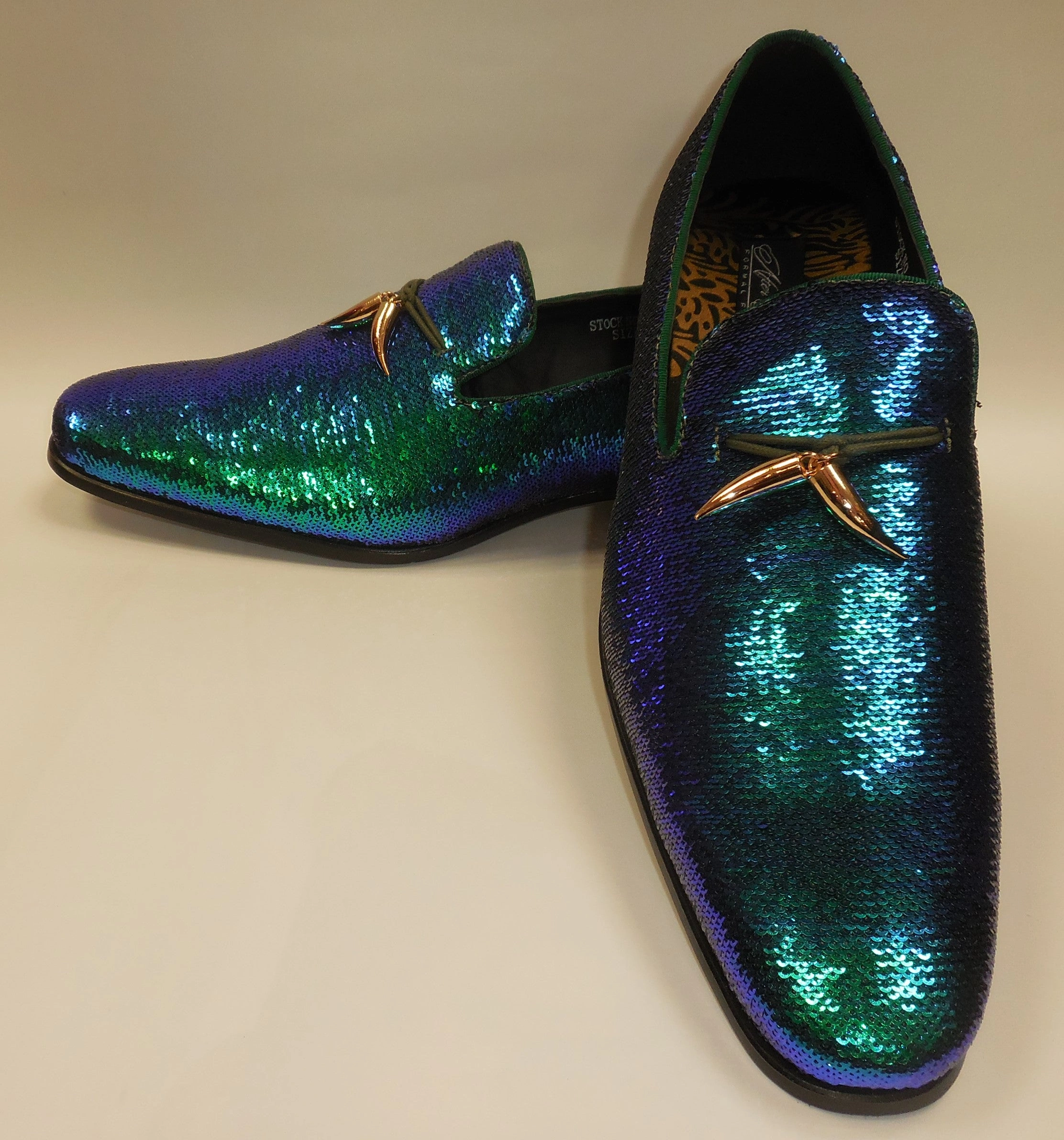 Grüne und lila Pailletten Herren Loafer für Mitternacht. Einzigartiges Farbenspiel. Style 6759.